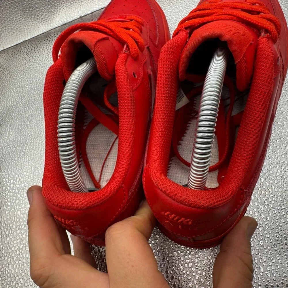 Size 5.5Y Nike‎ Air Force 1 LV8 GS Kids University Red Sneakers DM8875-600